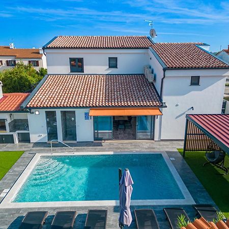 Villa Paradise Medulin Exterior photo